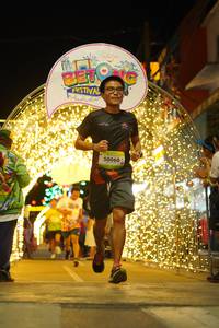 BIB: 50060
                            <button type="button" onclick="openModal(21832121)" class="btn btn-primary btn-sm float-right btn-popup" data-toggle="modal" data-target=".modal-high-quality">
                        <i class="fas fa-shopping-cart"></i> Add to Cart
                    </button>
                                            <button type="button" onclick="isThisMe(21832121, true)" class="btn btn-success btn-sm float-right btn-popup btn-isme hidden" data-toggle="tooltip" data-placement="bottom" title="นี่คือรูปของคุณใช่ไหม คลิกที่นี่เพื่อเอาเข้าอัลบั้ม">
                        <i class="fas fa-plus"></i> Add to album
                    </button>
                    <button type="button" onclick="isThisMe(21832121, false)" class="btn btn-warning btn-sm float-right btn-popup btn-isnotme hidden">
                        <i class="fas fa-ban"></i> Remove from album
                    </button>